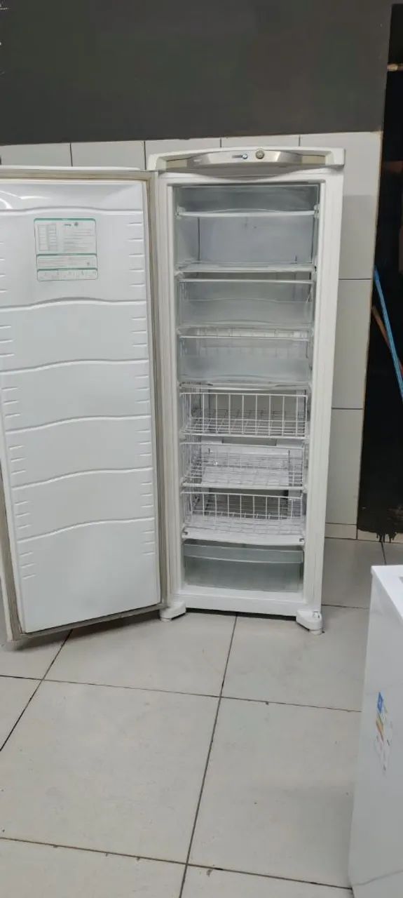 Vende um freezer vertical  - Foto 5