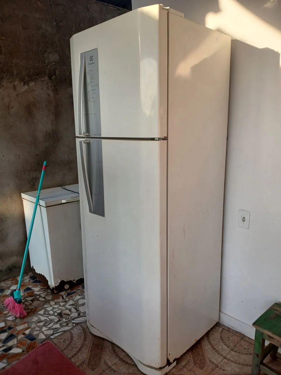 vende se geladeira 