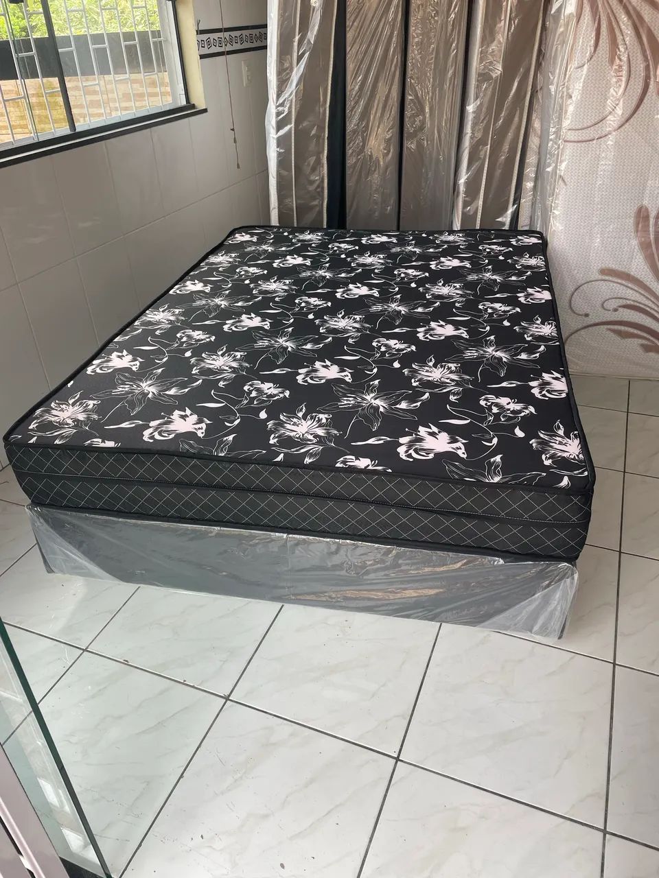 Cama box nova