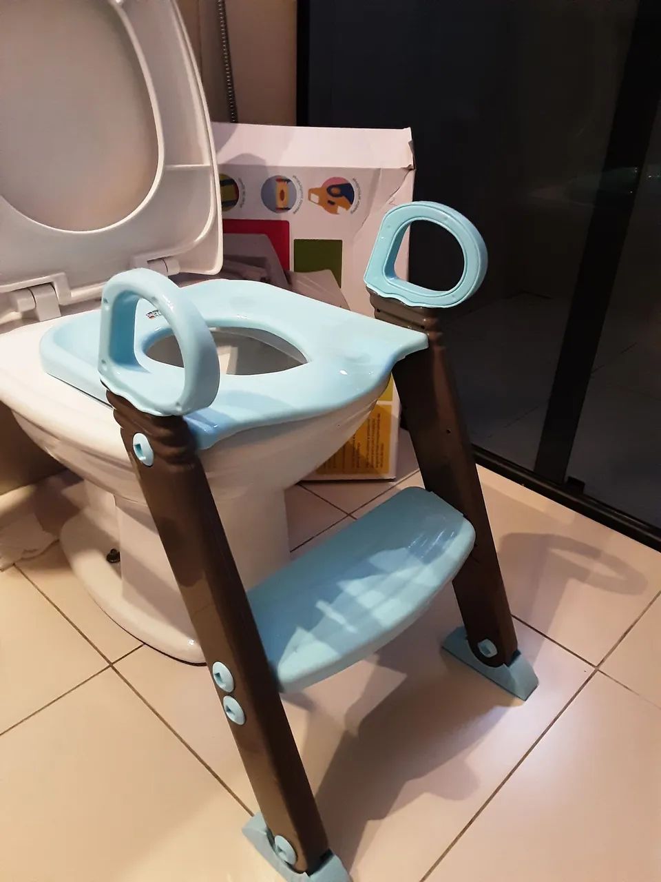 NOVO - Redutor de assento com escada (azul/cinza)  - Foto 3
