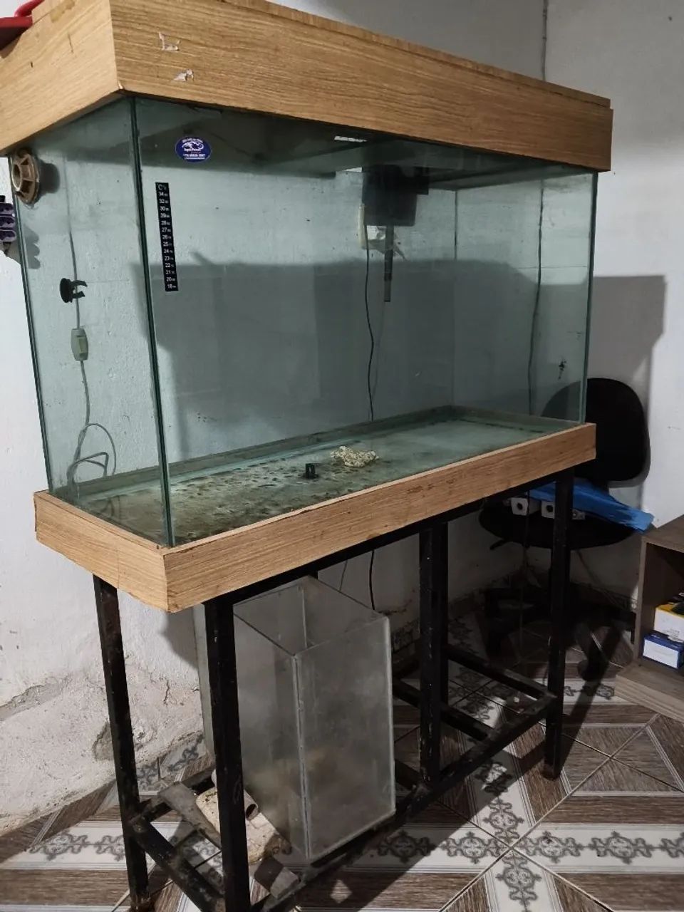 Vendo aquário medindo 110-50-40:220litros - Foto 3