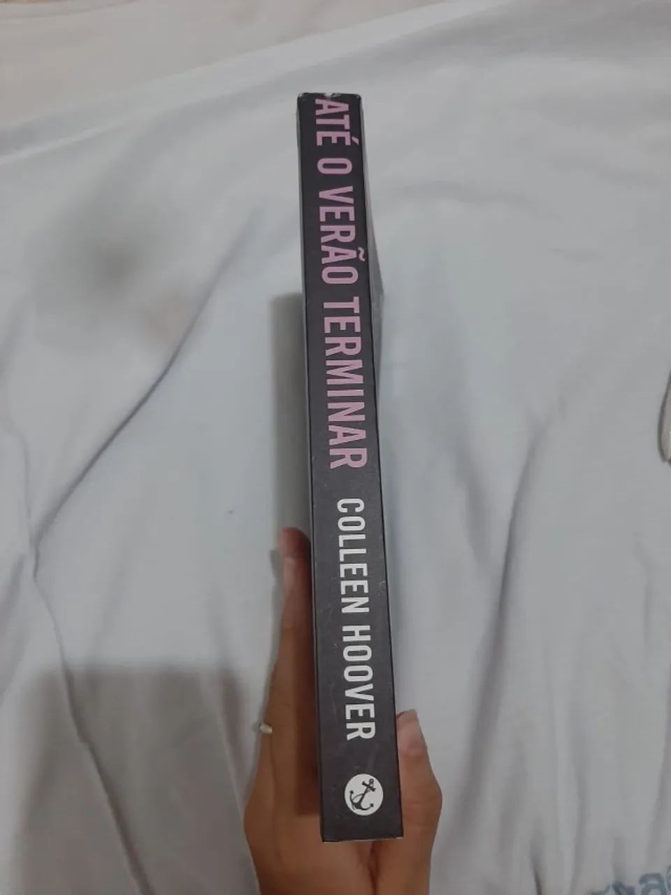 Livro  Ate o verão terminar - Foto 2