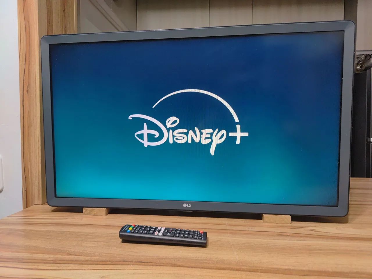 Tv 32 Polegadas Smart Full HD LG.  - Foto 2