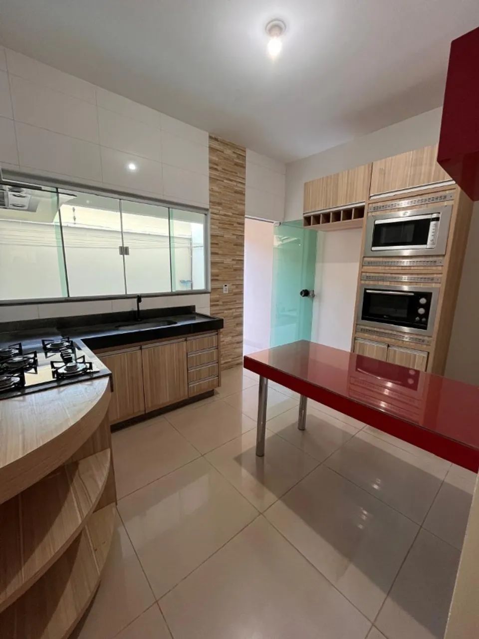 Casa em excelente localização - Foto 5