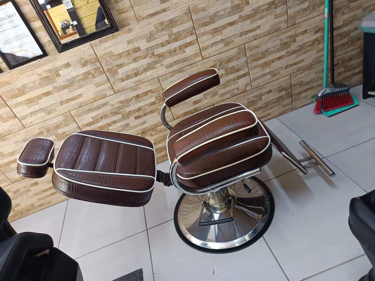 Cadeira de barbeiro  - Foto 2