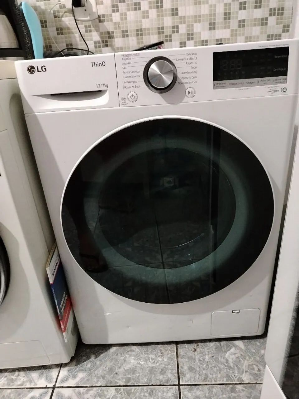 Máquina LG lava e seca 12 kg
