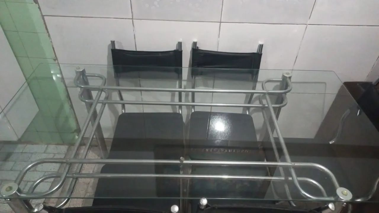 Mesa de vidro + 6 cadeiras  - Foto 3