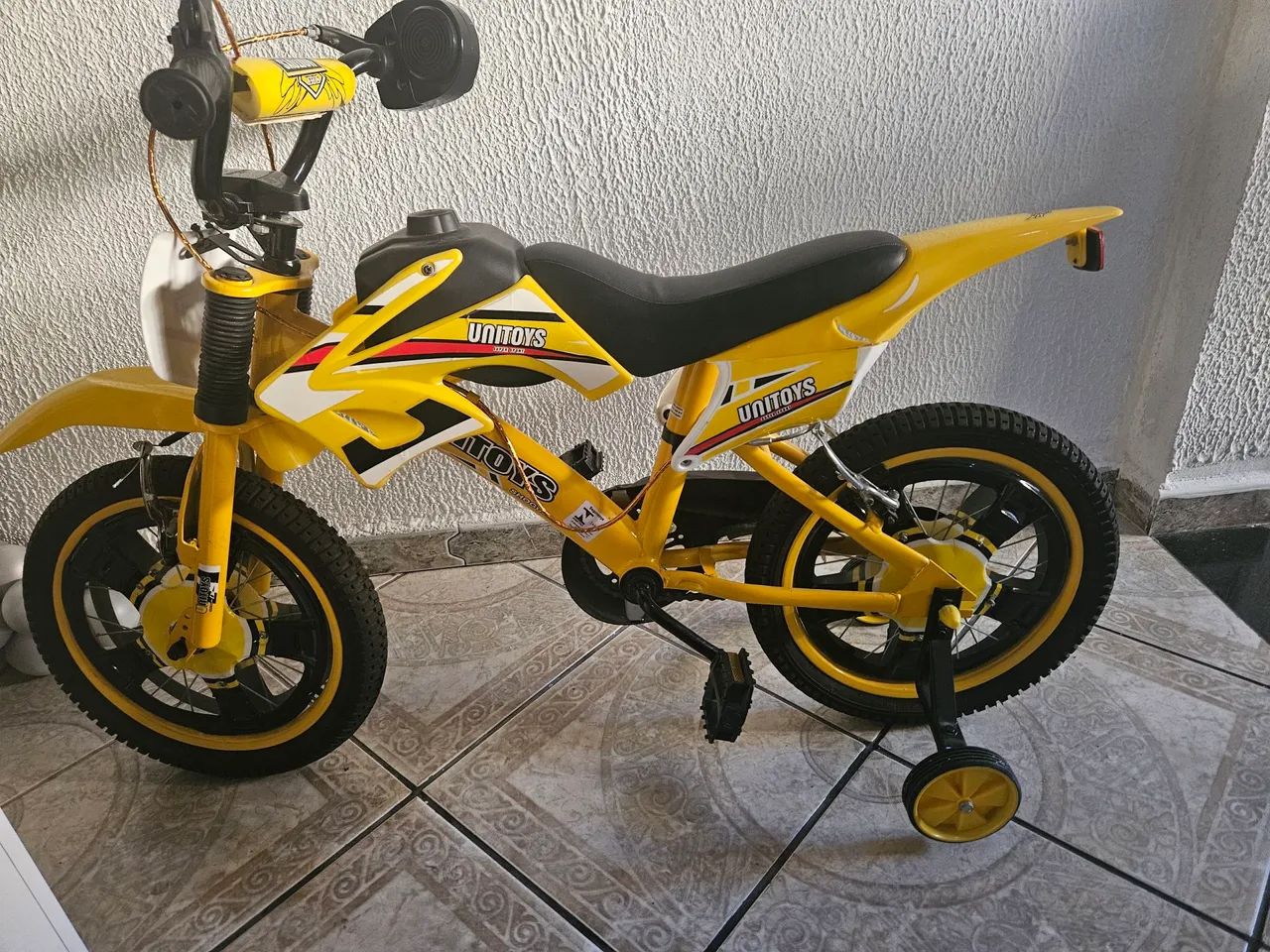 Bicicleta estilo moto