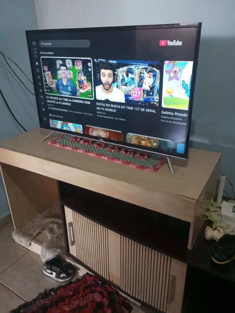 Vendo televisão smart 40 polegadas TCL  - Foto 2