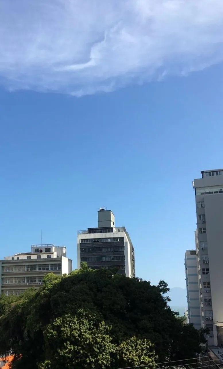 Alugo quarto no centro 