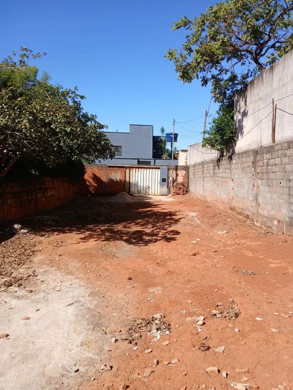 Casa com 2 Quartos com Lote de 300m² com IPTU Ac carro - Foto 2