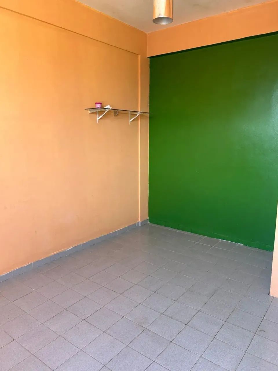Vendo Apartamento 2/4 edifício Bali, próximo a BR e ao shoping Castanheira - Foto 2