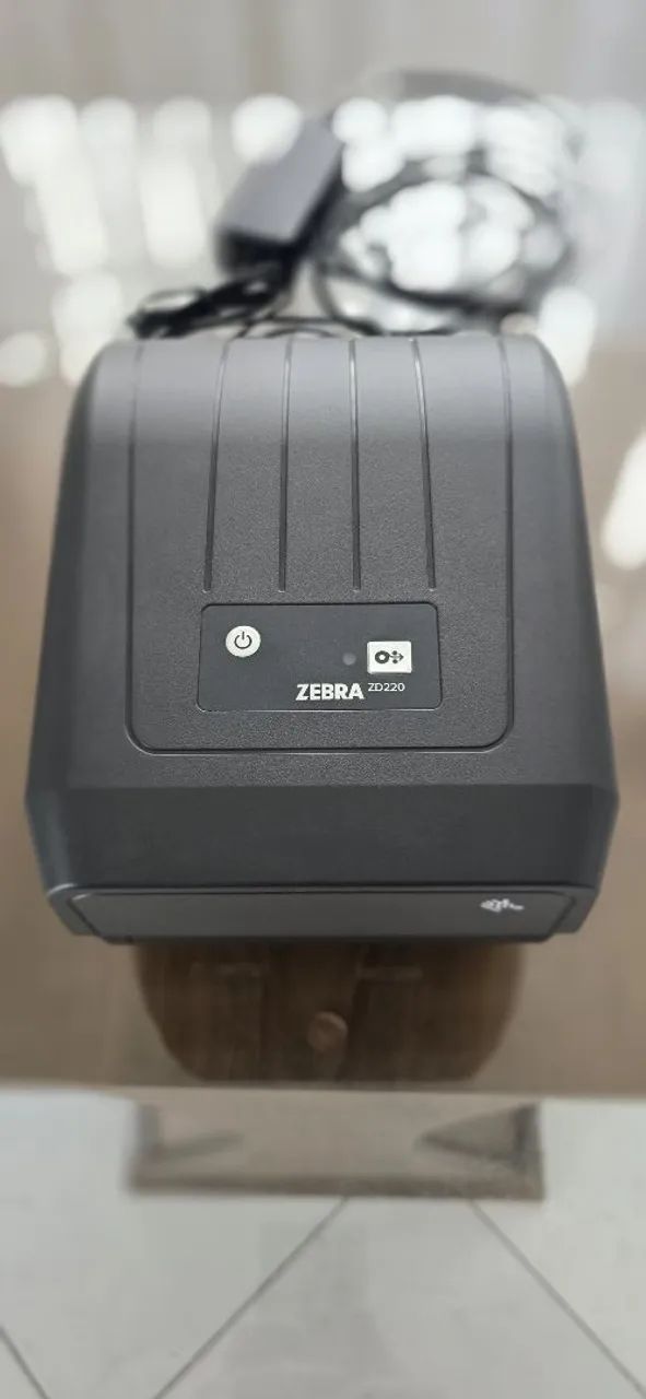 Impressora Térmica Zebra Zd220 com Papel e Ribbon - Foto 4