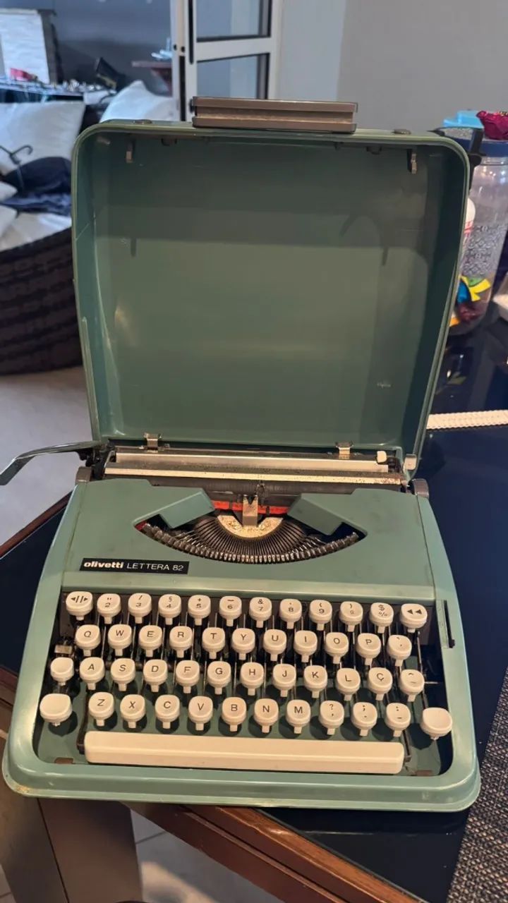 Máquina de Escrever Lettera 82 Olivetti - Foto 2