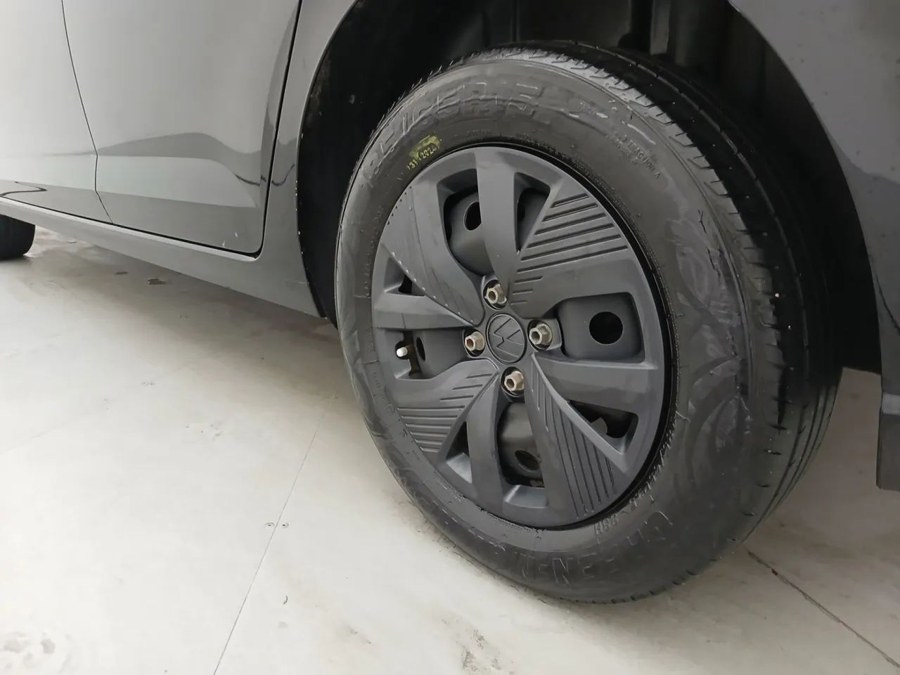 Volkswagen Polo Track 1.0 Flex 12V 5p, foto 12 de 18