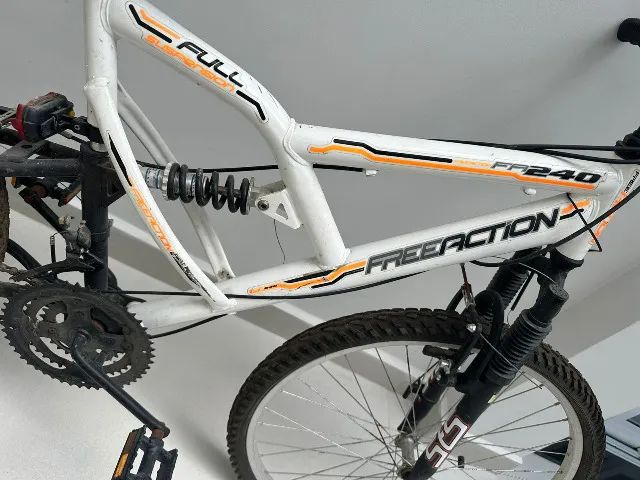 bicicleta freeaction fa240 full suspension - Foto 2