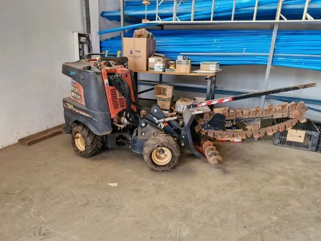 O Ditch Witch Zahn R300 - Foto 2
