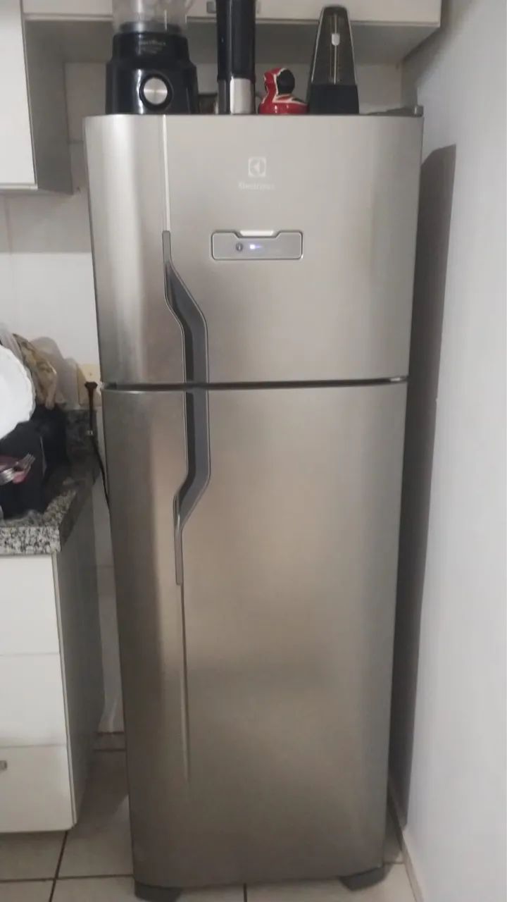 Geladeira Eletrolux Frost Free 371L 