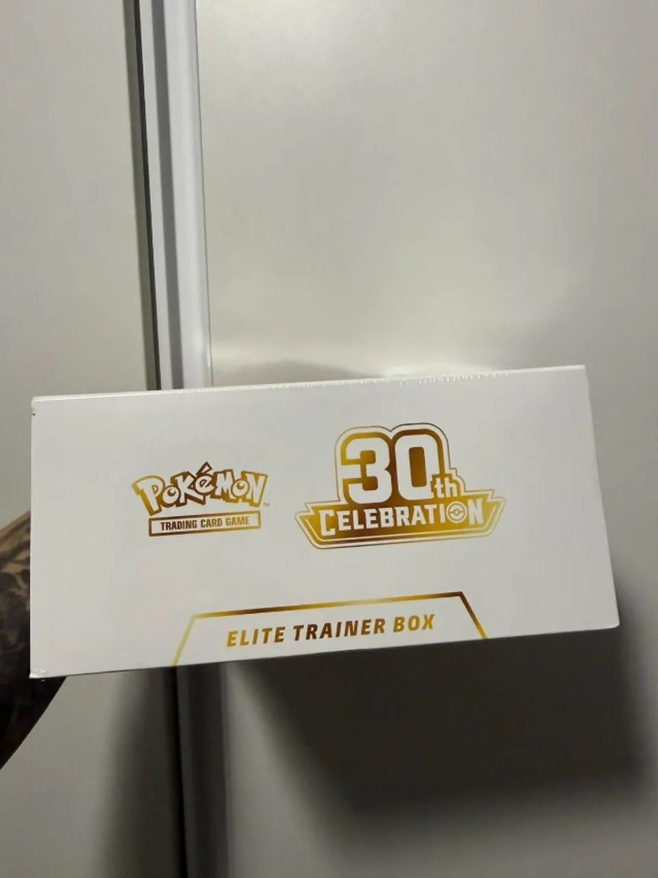Elite Trainer Box 30th Celebration - Inglês - Selado - Foto 3