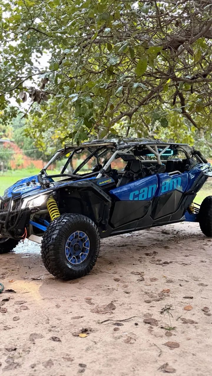 UTV maverick x3 