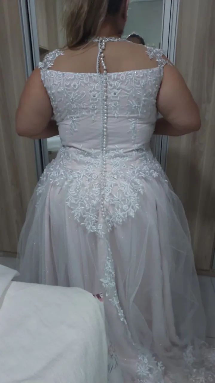 Vestido noiva tamanho 52 - Foto 3