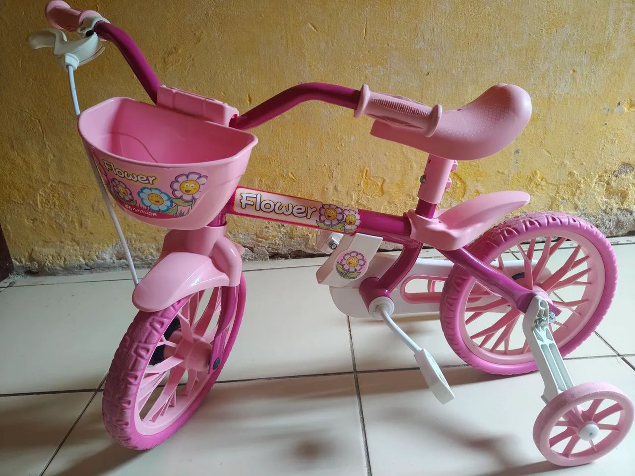 Vendo Bicicleta Infantil Aro 12 NOVA