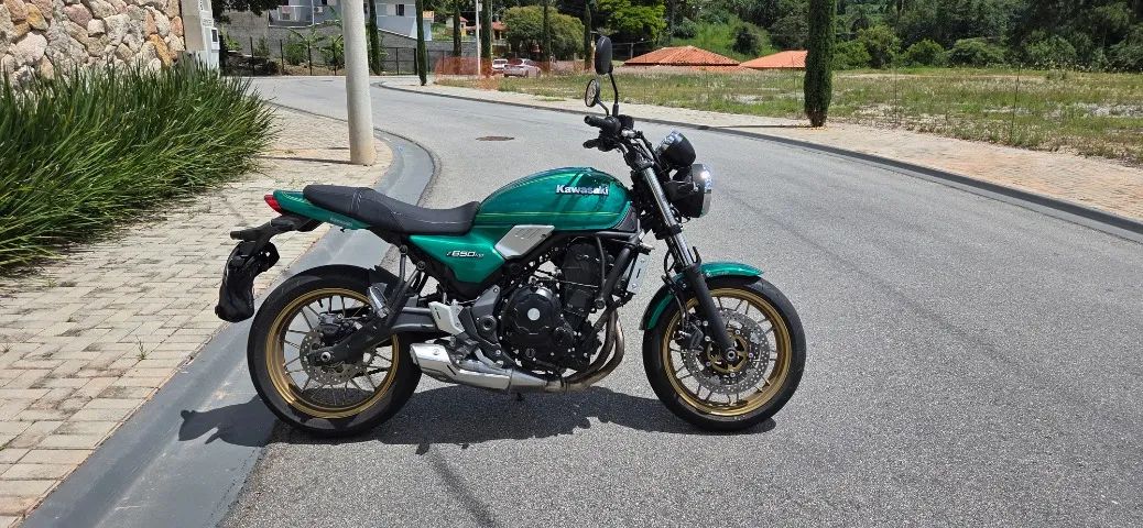 トップス kazu Kawasaki 650 RS 2023 - 1501373161 | OLX
