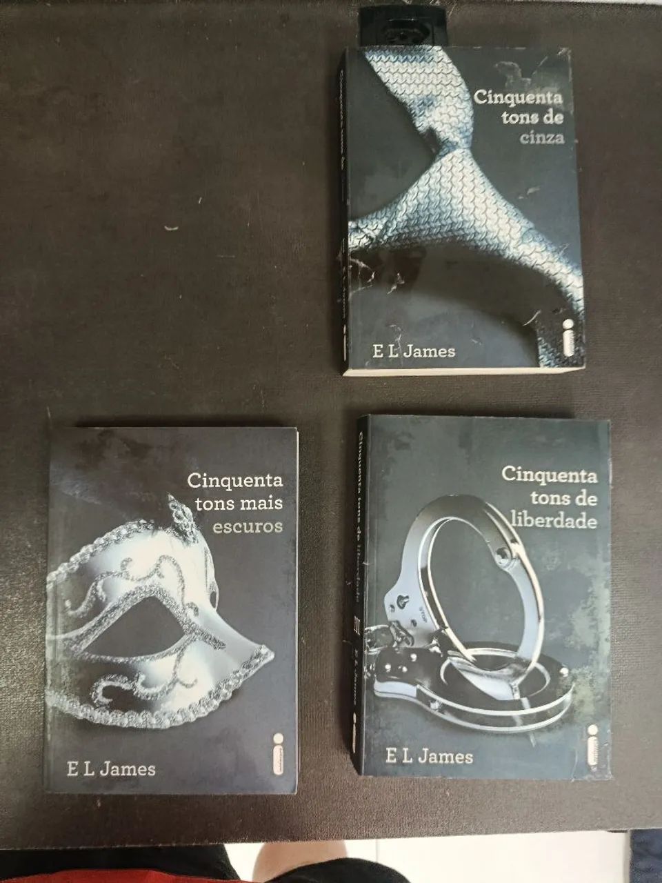 Livro tons de cinza 