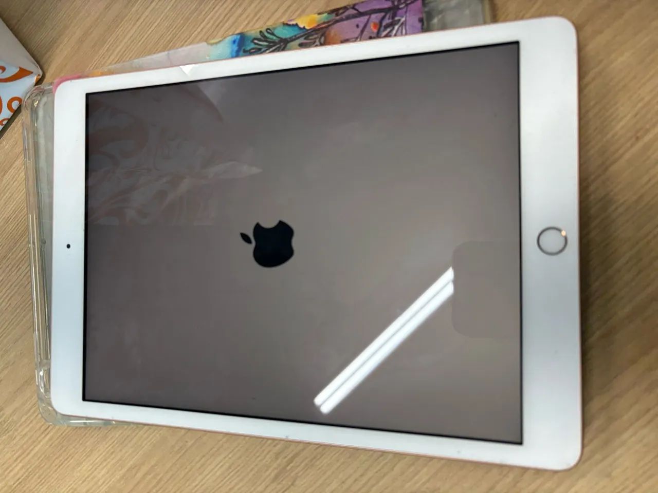 IPad + caneta + carregador - Foto 3