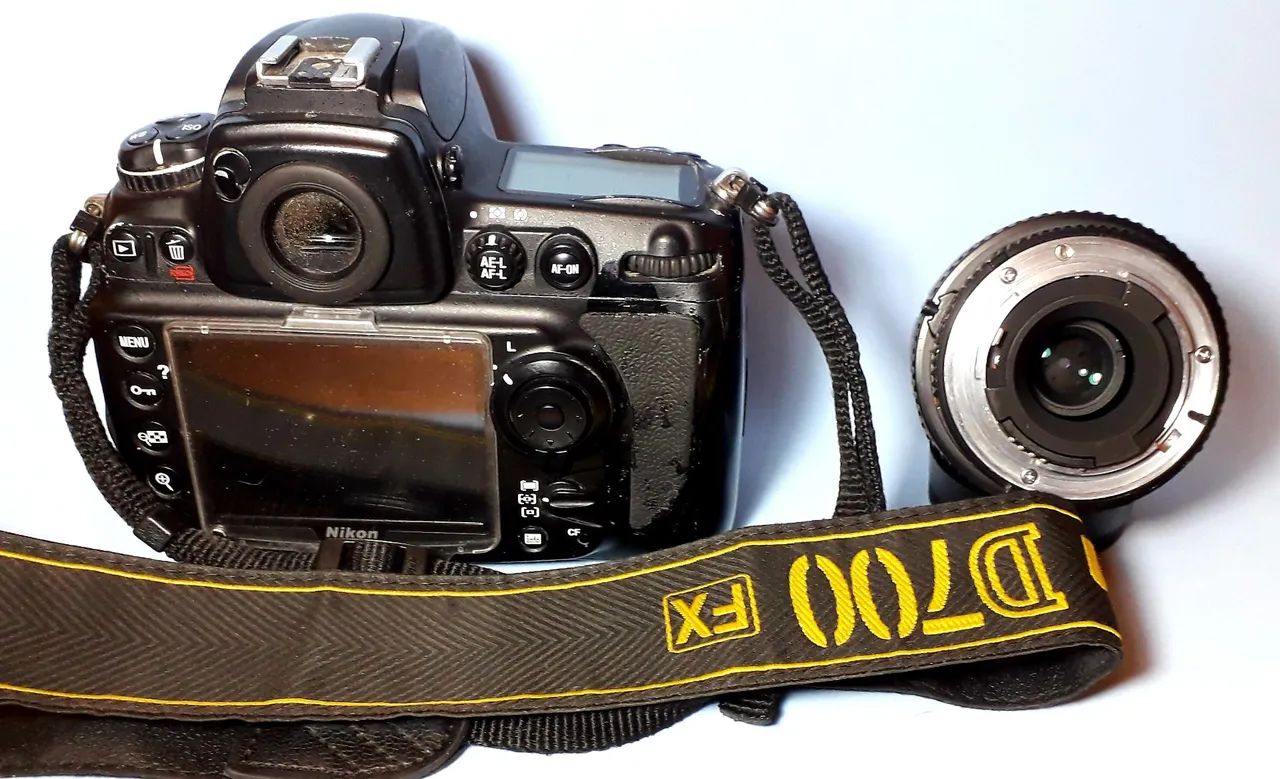 Nikon D700 - Foto 2