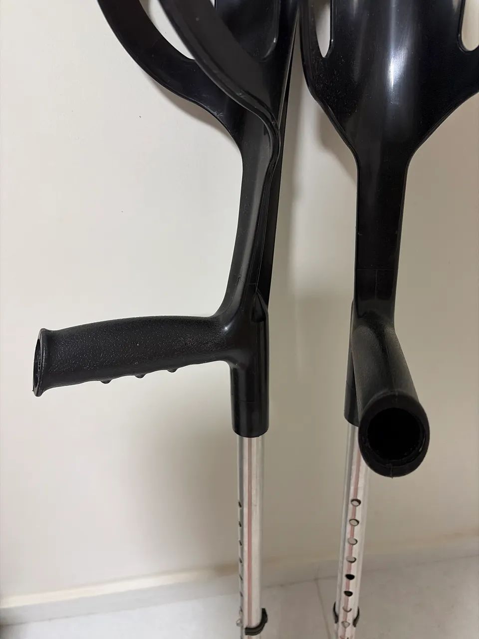 Muletas canadense - Take Care (usada) - Foto 3