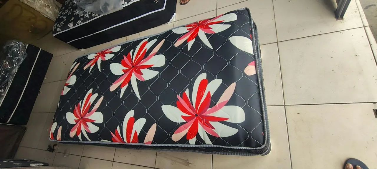 Cama box de solteiro espuma alta macia R$360- Entrego  - Foto 2