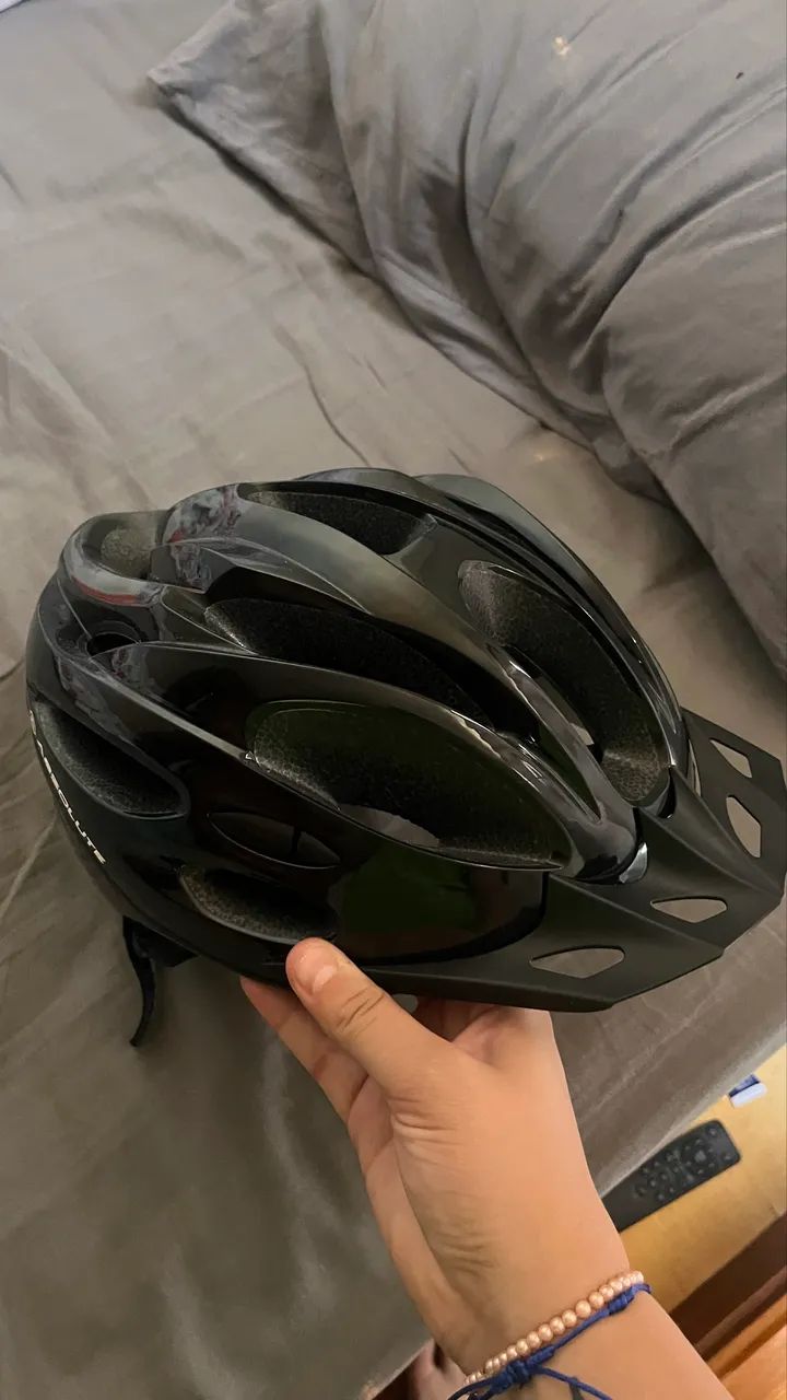 Capacete Absolute Nero com led traseiro! - Foto 3