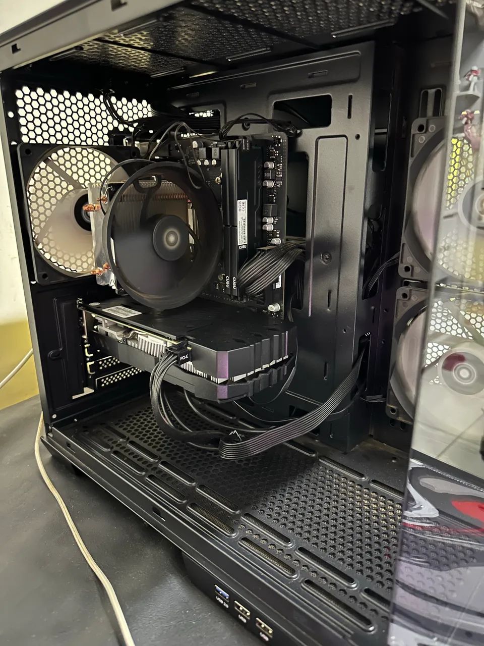 PC GAMER RYZEN 5/ RX 580 - Foto 2