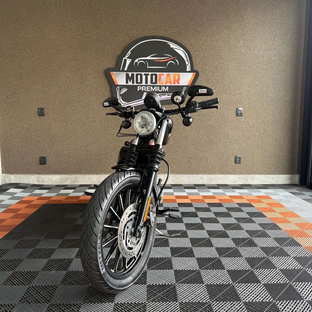 HARLEY DAVIDSON/ IRON 883 - Foto 2