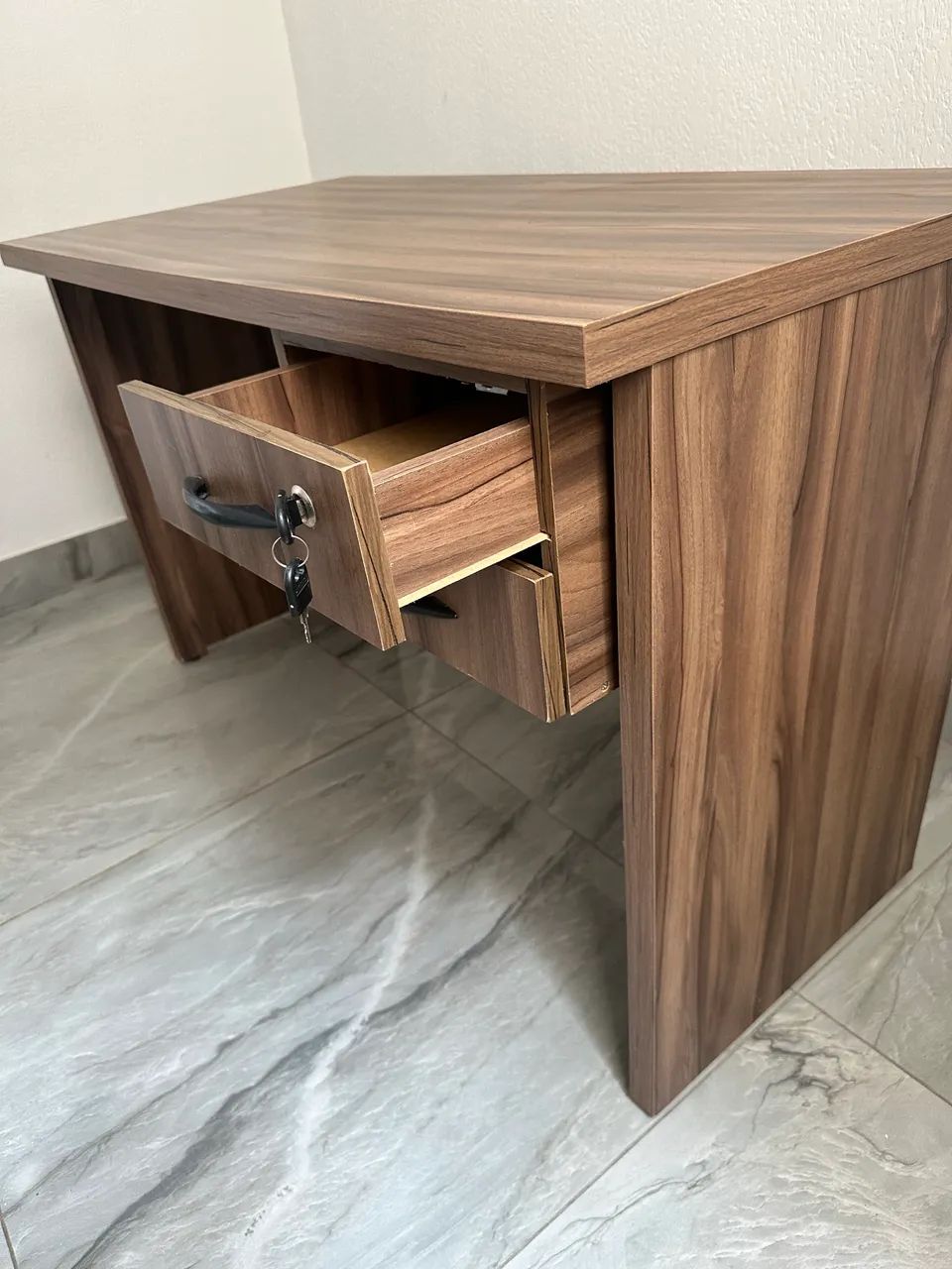 Cadeira executiva + mesa para computador - Foto 3