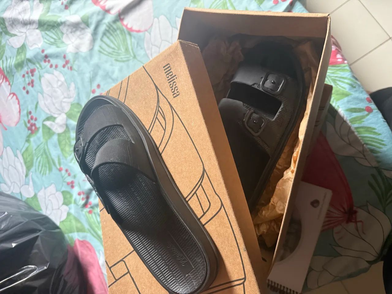 Vendo sandália Melissa 