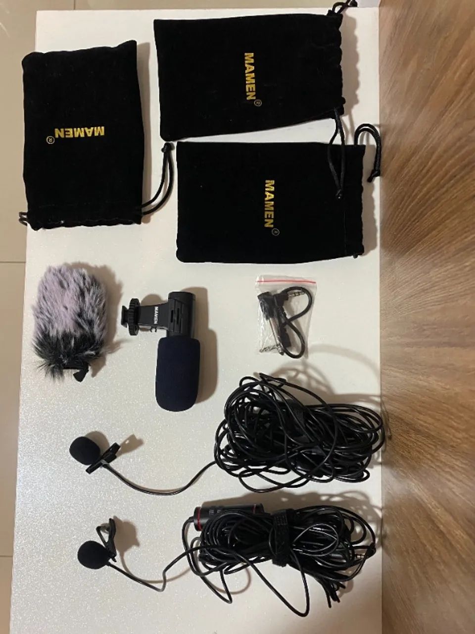 Microfones de lapela e direcional Mamen