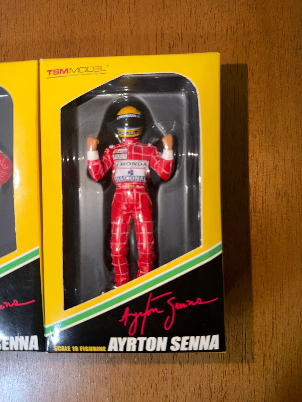 Bonecos Ayrton Senna TSM Model Novos Originais  - Foto 4