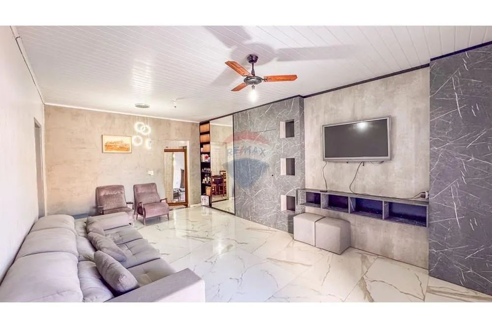 CASA COM PISCINA E 4 DORMITORIOS - JARDIM GISELA - Foto 2