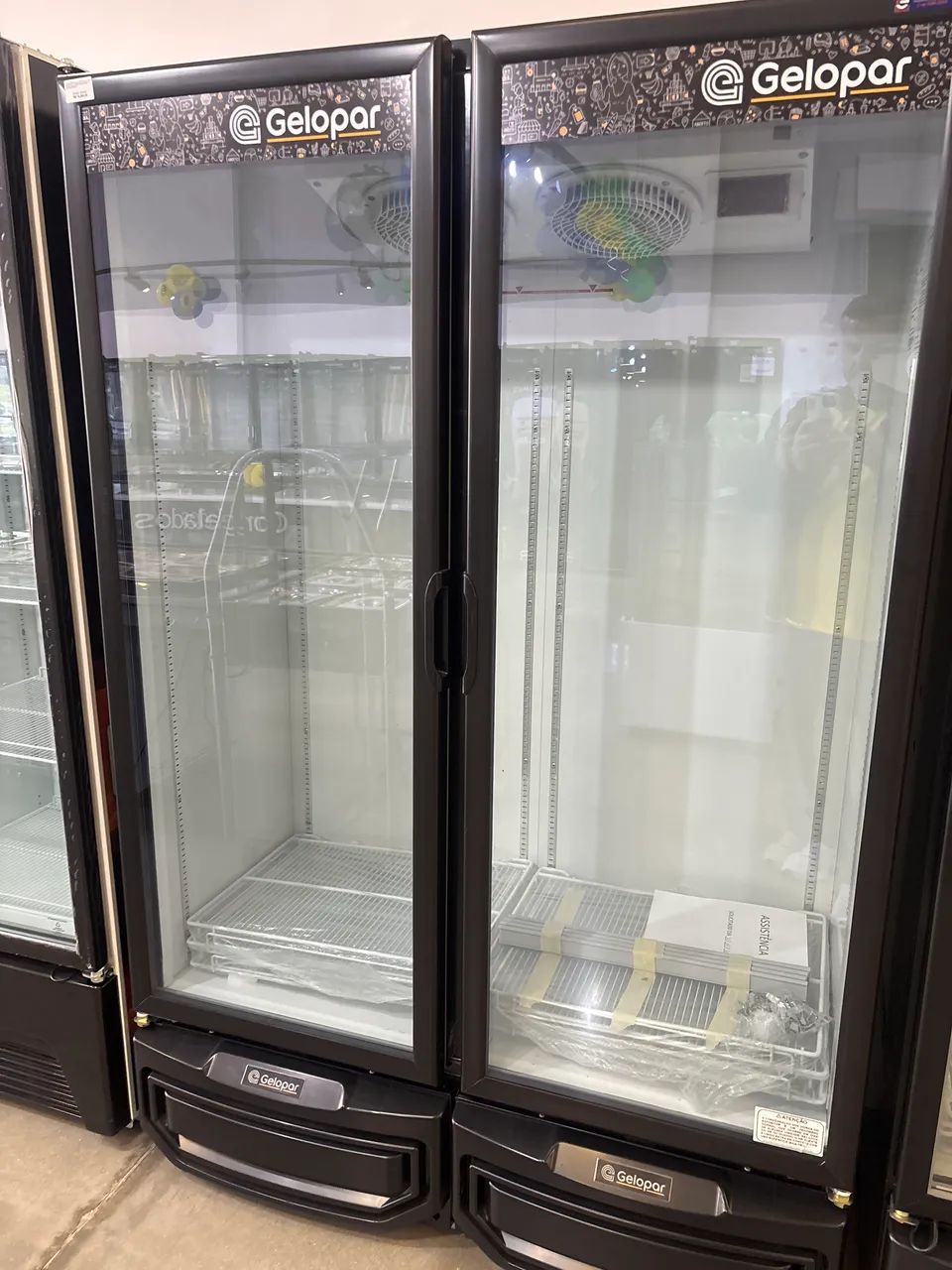 Geladeira expositora 950 lts 