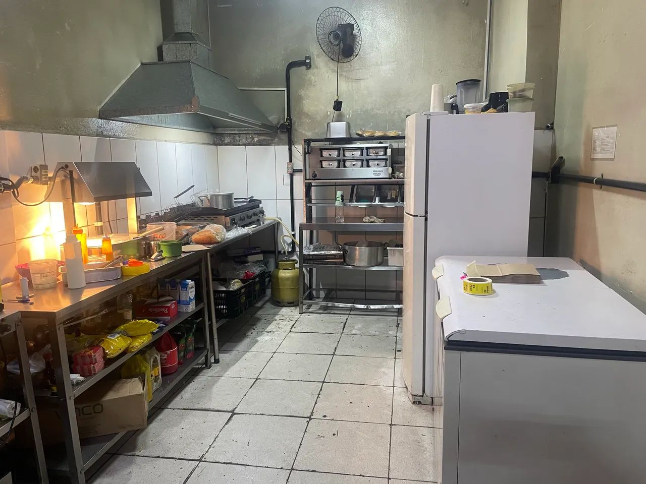  EQUIPAMENTOS PROFISSIONAIS PARA LANCHONETE  À VENDA - OPORTUNIDADE
