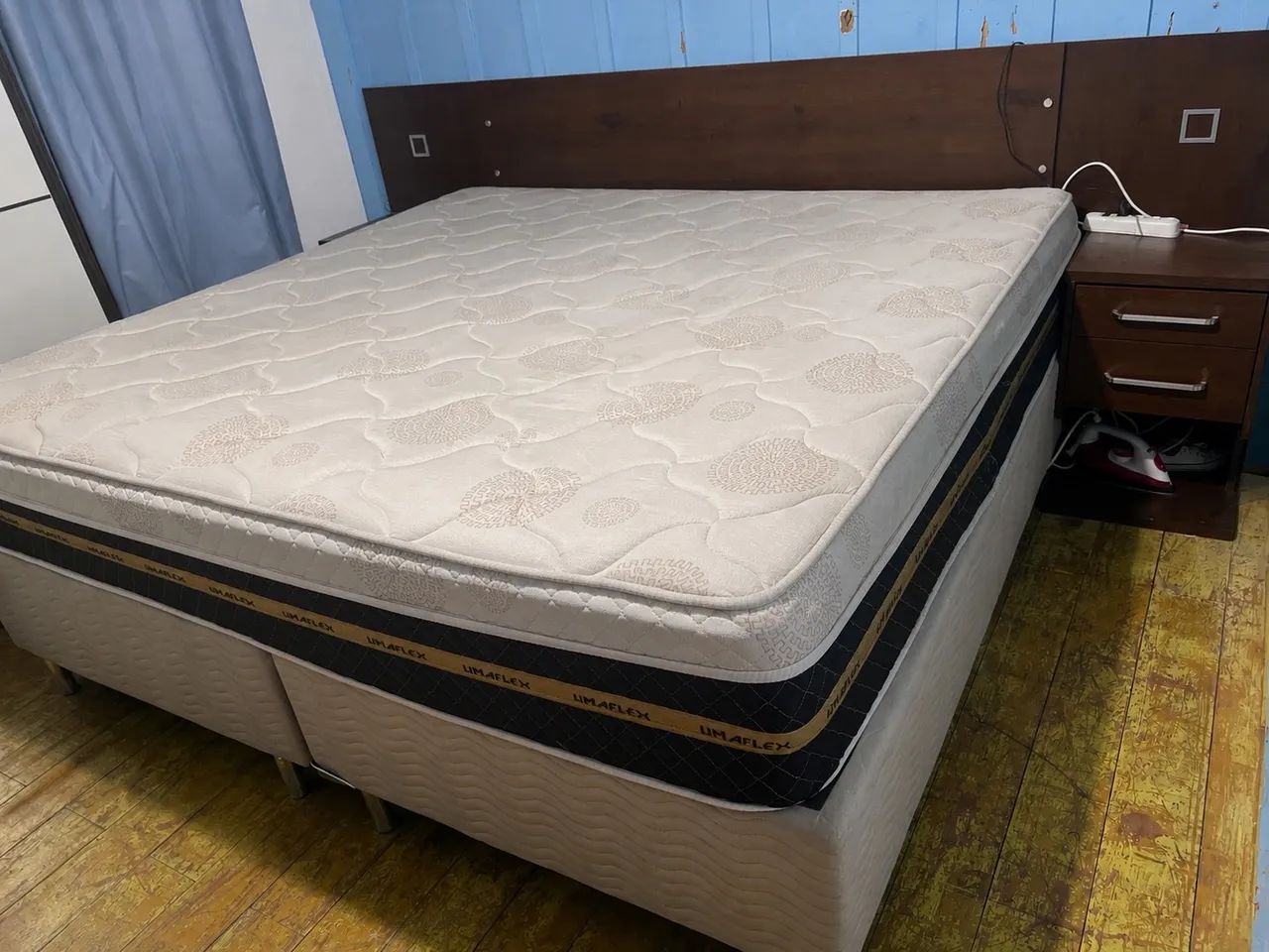 Cama king size 