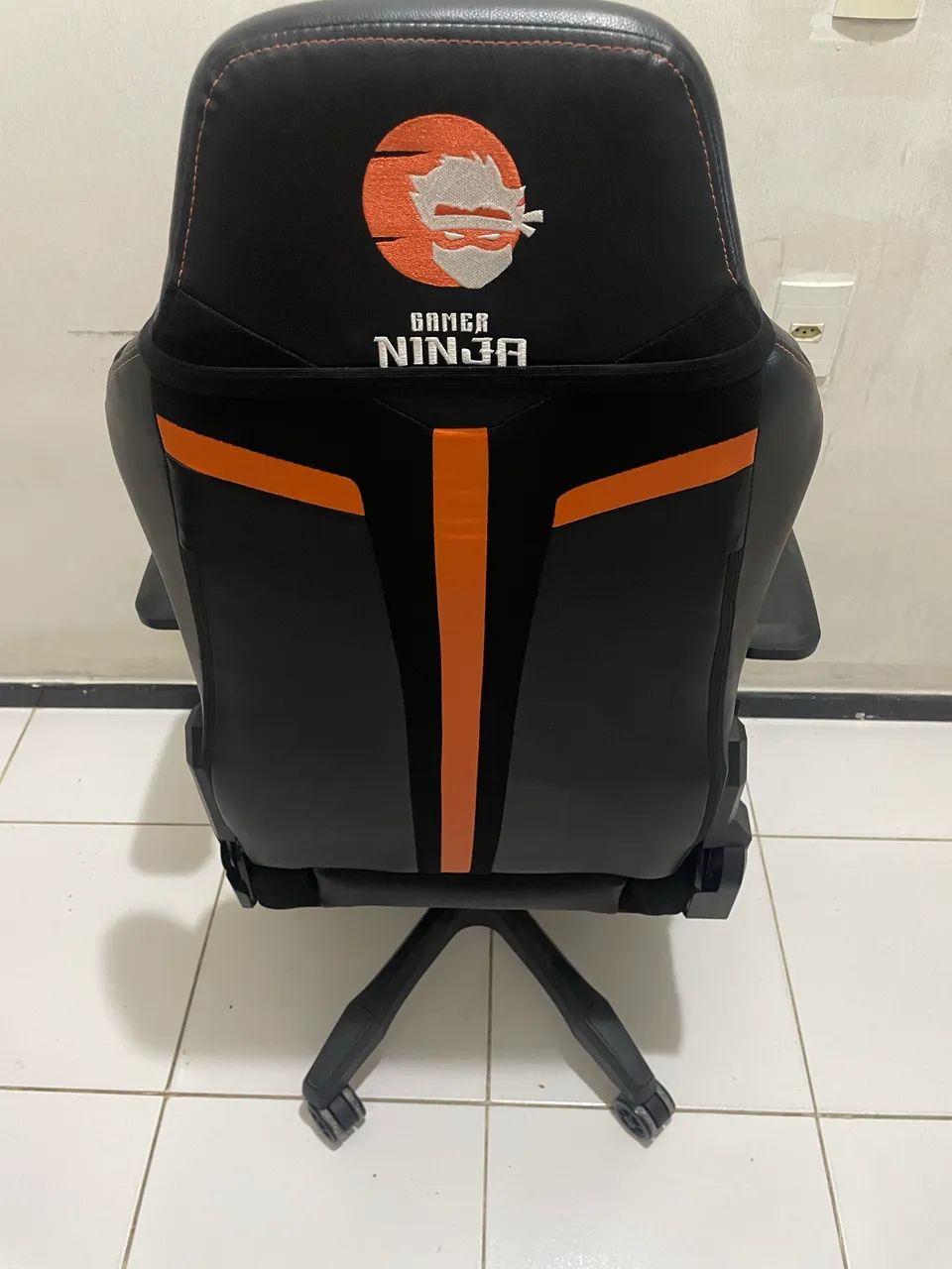Cadeira Gamer Ninja Edição Especial Madara, Reclinável, 4D, Preto e Laranja - Foto 4