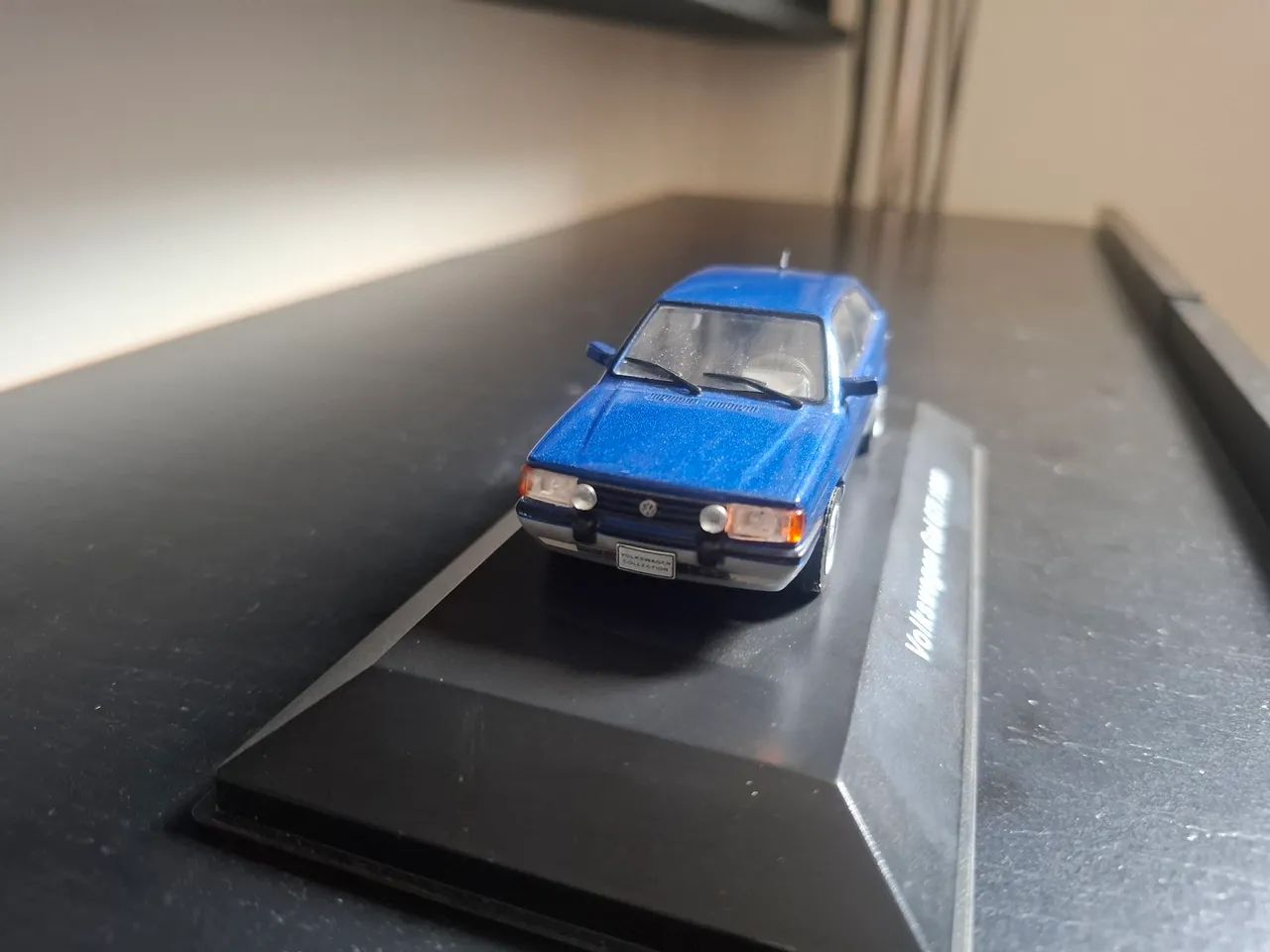 Miniatura VW Gol GTi (1989) 1:43 - Foto 3