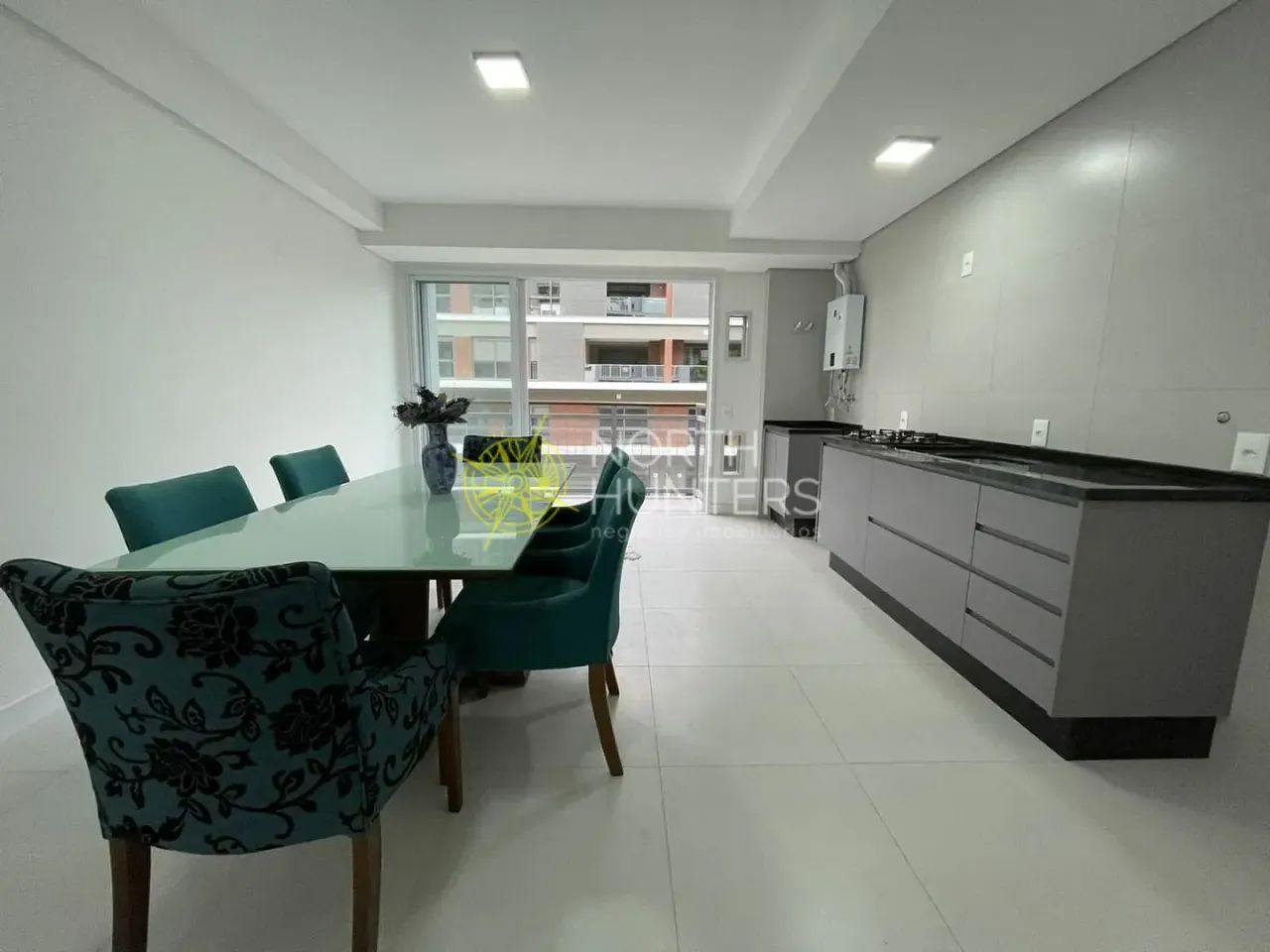 Apartamento com 2 dormitórios para alugar, 80 m², quadra mar- Jurerê - Florianópolis/SC - Foto 2