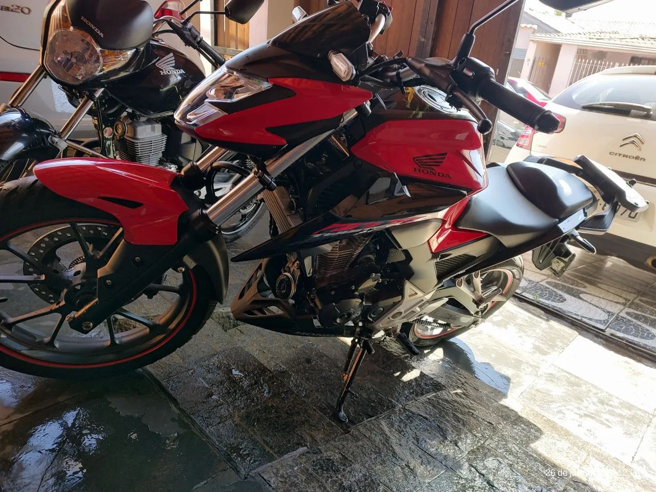 CB 300f 2024 - Foto 3