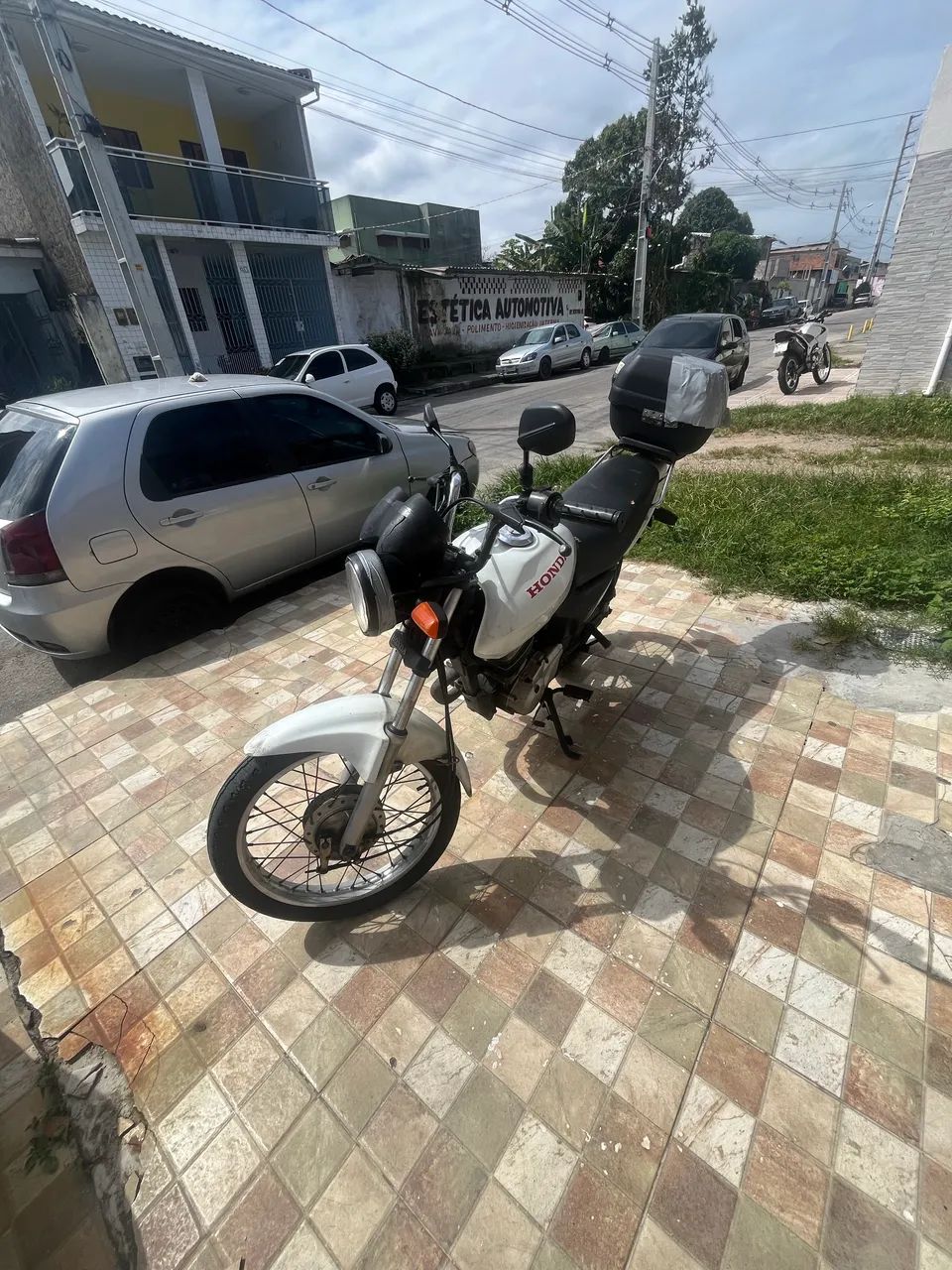 Titan  - Foto 3