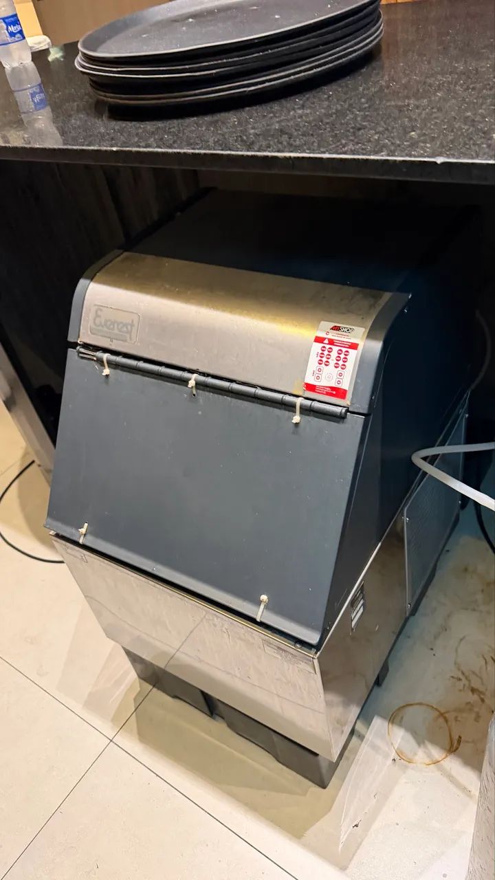 Máquina de gelo Everest 50kg