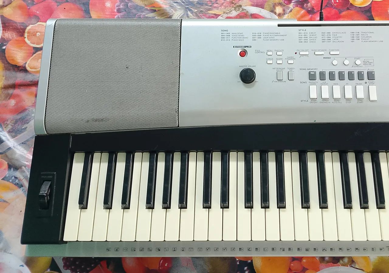Teclado yamara DGX520 - Foto 4